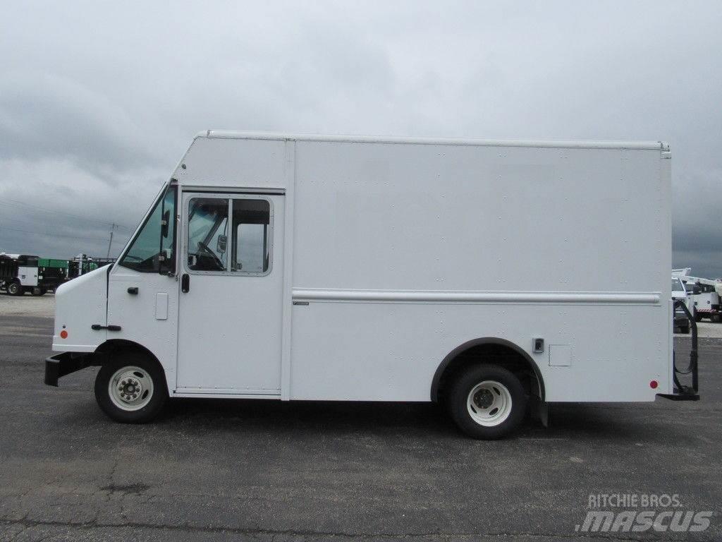Ford E-350 Camiões de caixa fechada