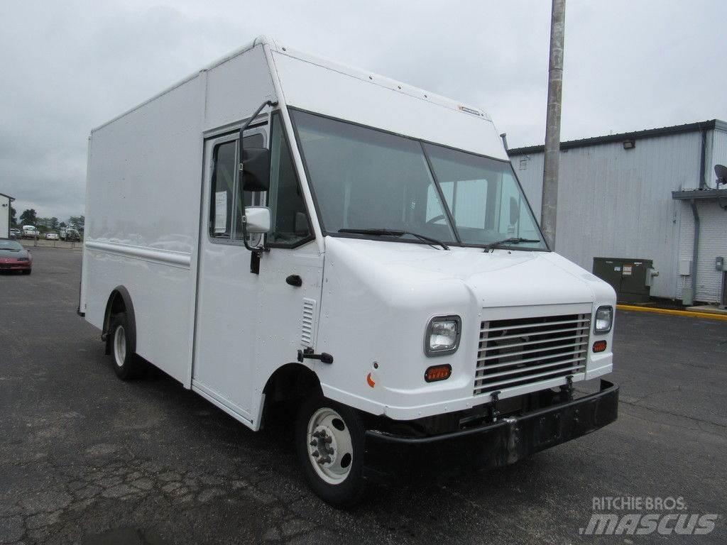 Ford E-350 Camiões de caixa fechada