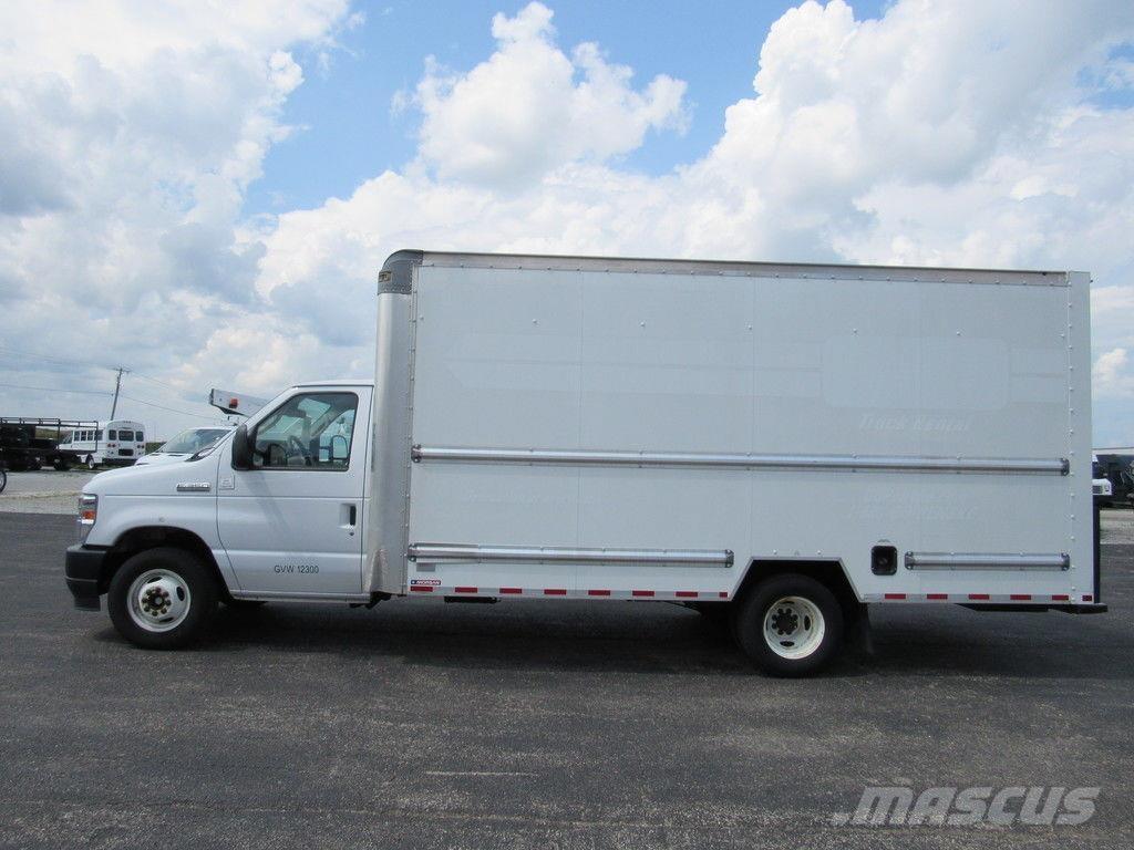 Ford E-350 Camiões de caixa fechada