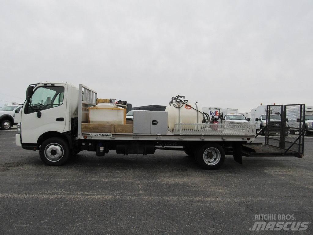 Hino XJC740 Camiões estrado/caixa aberta