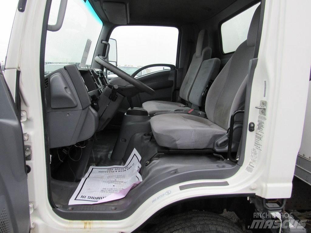 Isuzu NPR Camiões de caixa fechada