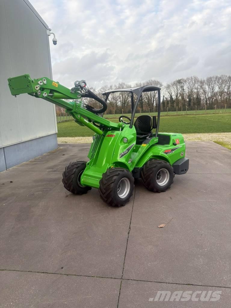 Avant 635 Carregadoras de direcção deslizante