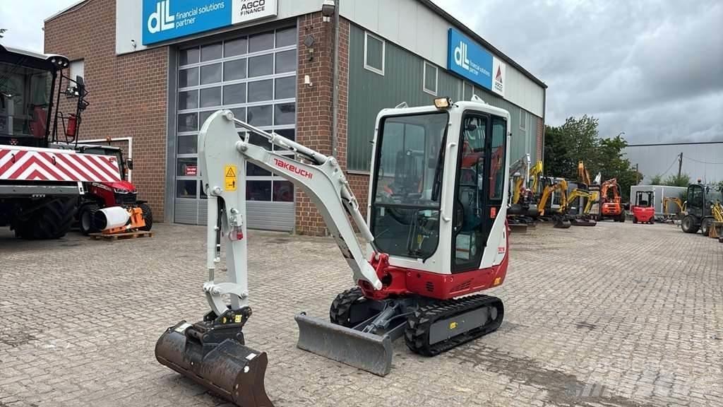 Takeuchi TB216 A Mini Escavadoras <7t