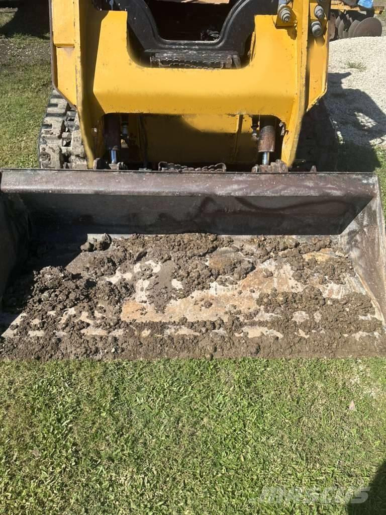 CAT 259 D Carregadoras de direcção deslizante