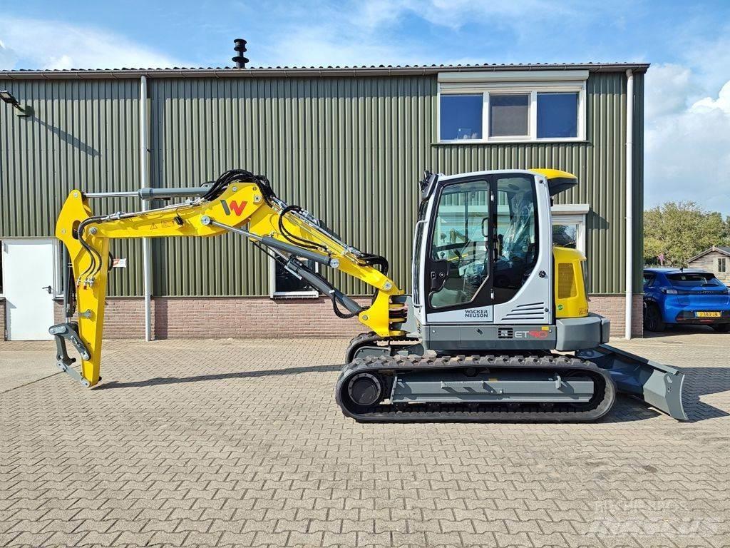 Wacker Neuson ET90 Escavadoras de rodas