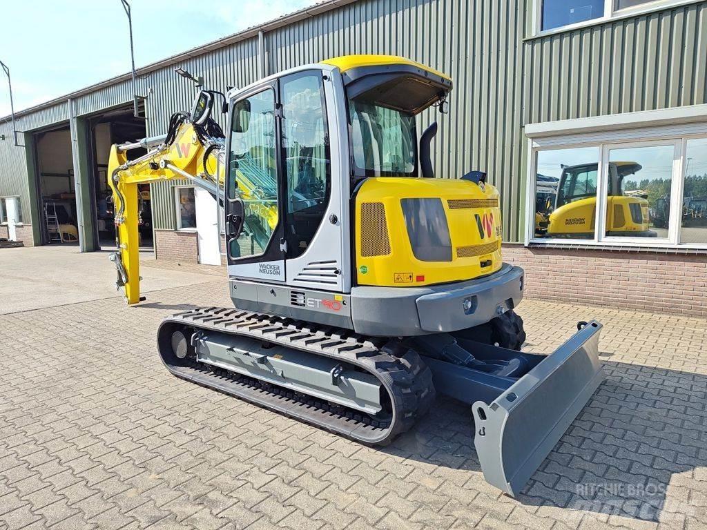 Wacker Neuson ET90 Escavadoras de rodas