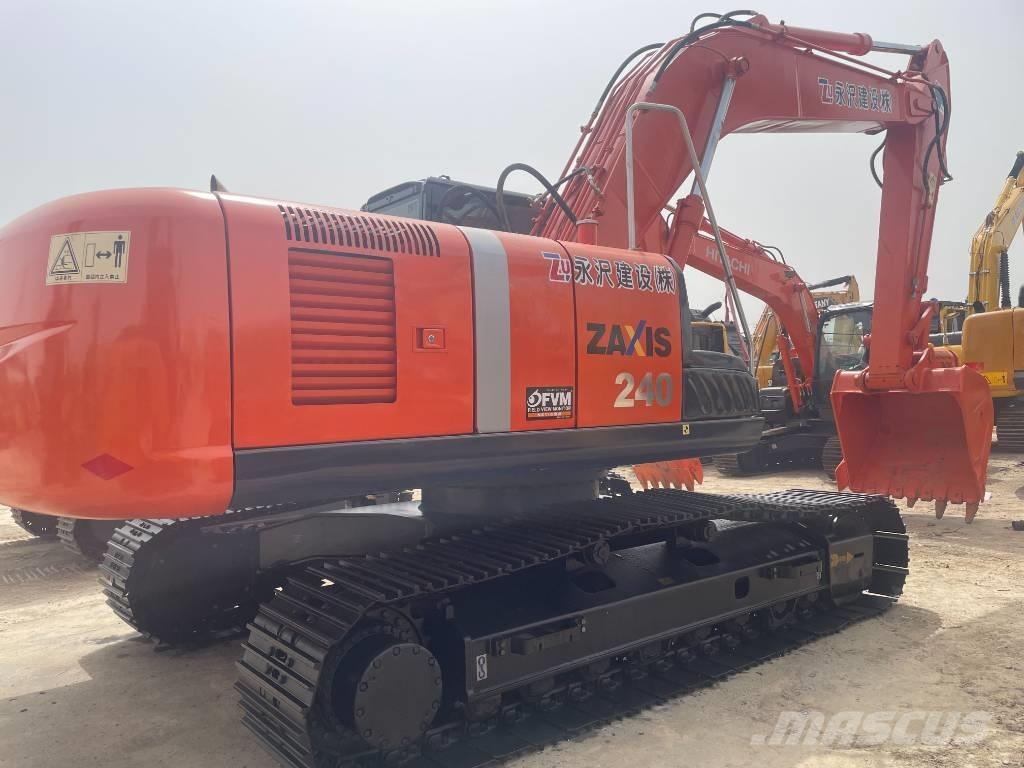 Hitachi ZX 240 Escavadoras de rastos