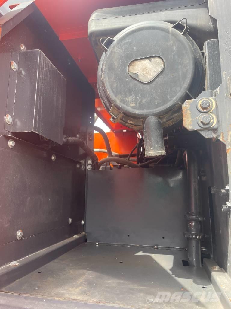 Hitachi ZX 240 Escavadoras de rastos