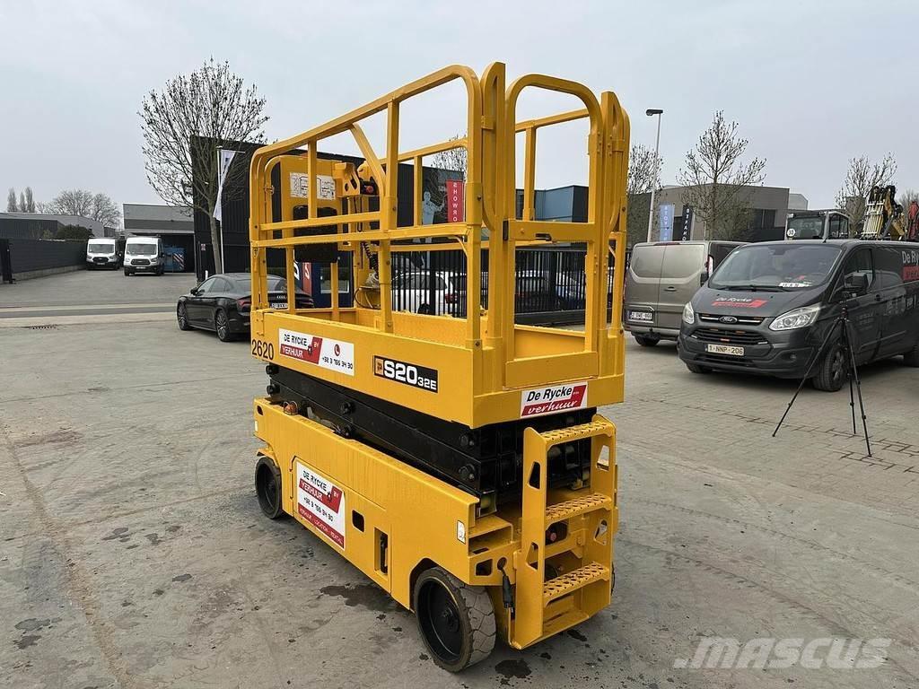 JCB S2032E Outros elevadores e plataformas