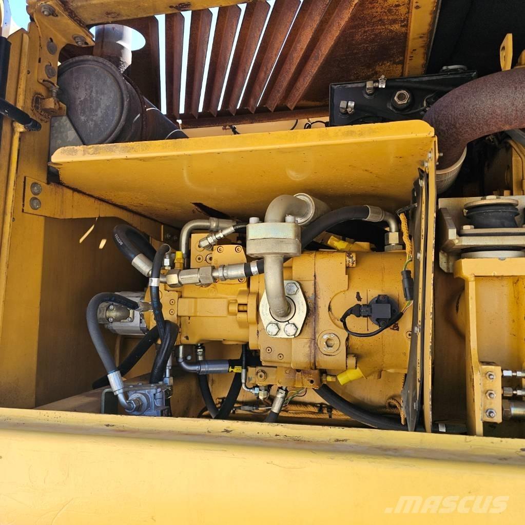 CAT 322 C Escavadoras de rodas