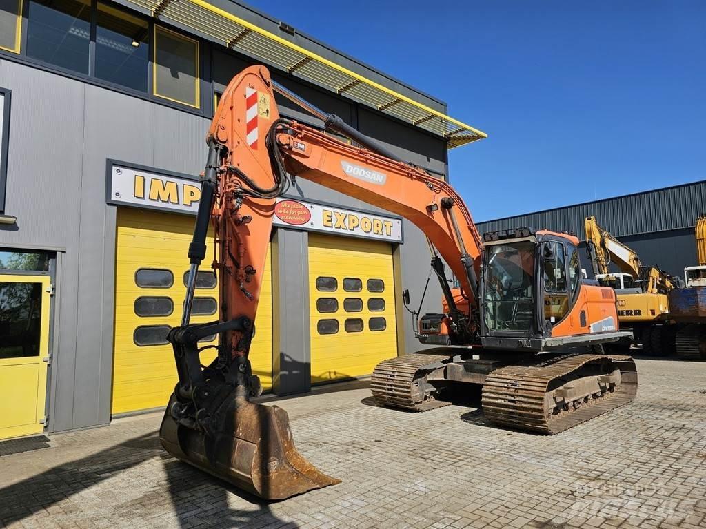 Doosan DX180LC Escavadoras de rastos