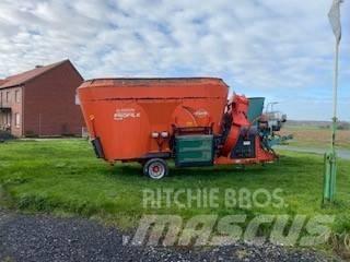 Kuhn Typ 2070 Alimentadores de misturadoras