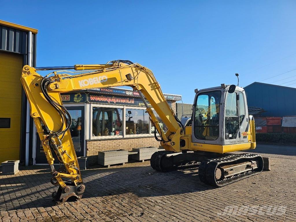 New Holland E80 Escavadoras Midi 7t - 12t