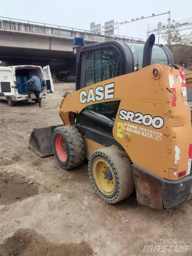 CASE SR200 Carregadoras de direcção deslizante
