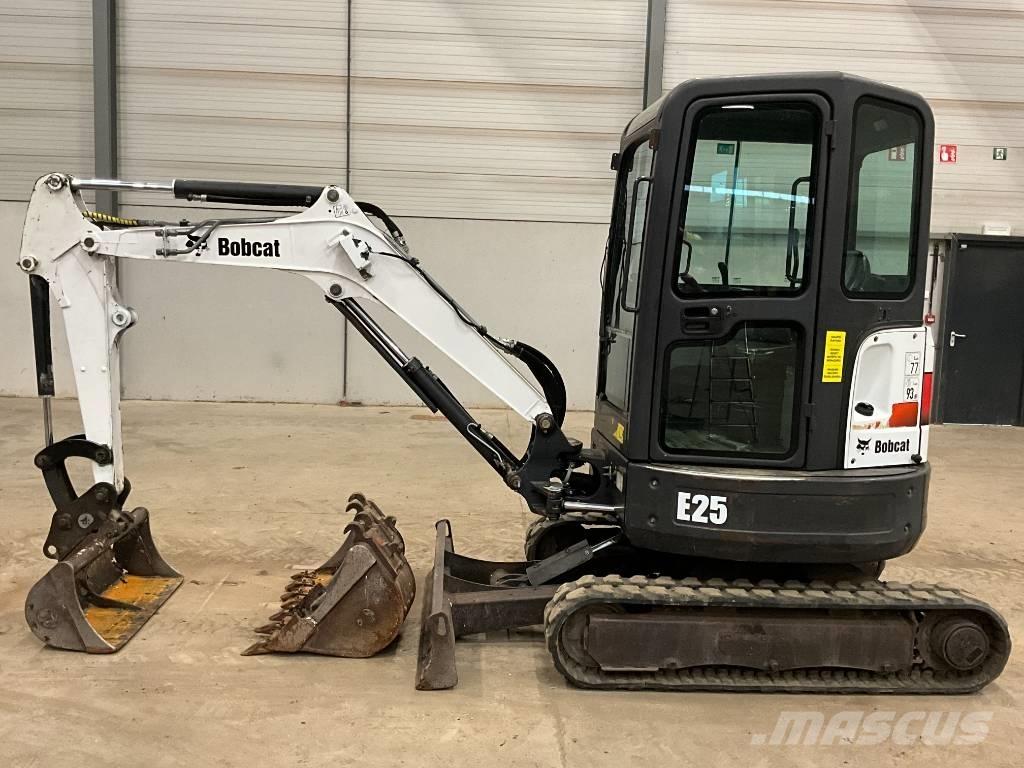 Bobcat E 25 Mini Escavadoras <7t