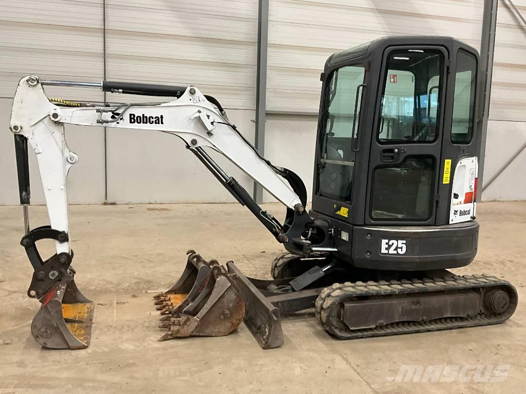 Bobcat E 25 Mini Escavadoras <7t