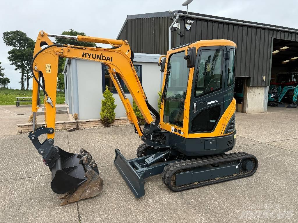 Hyundai R25Z-9 AK Mini Escavadoras <7t