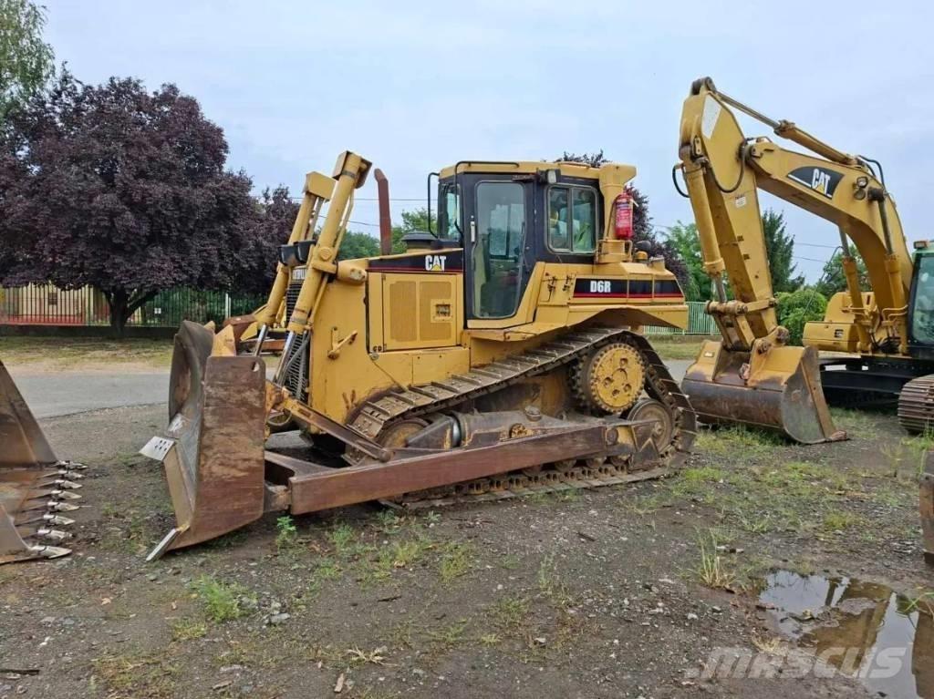 CAT D 6 R Dozers - Tratores rastos
