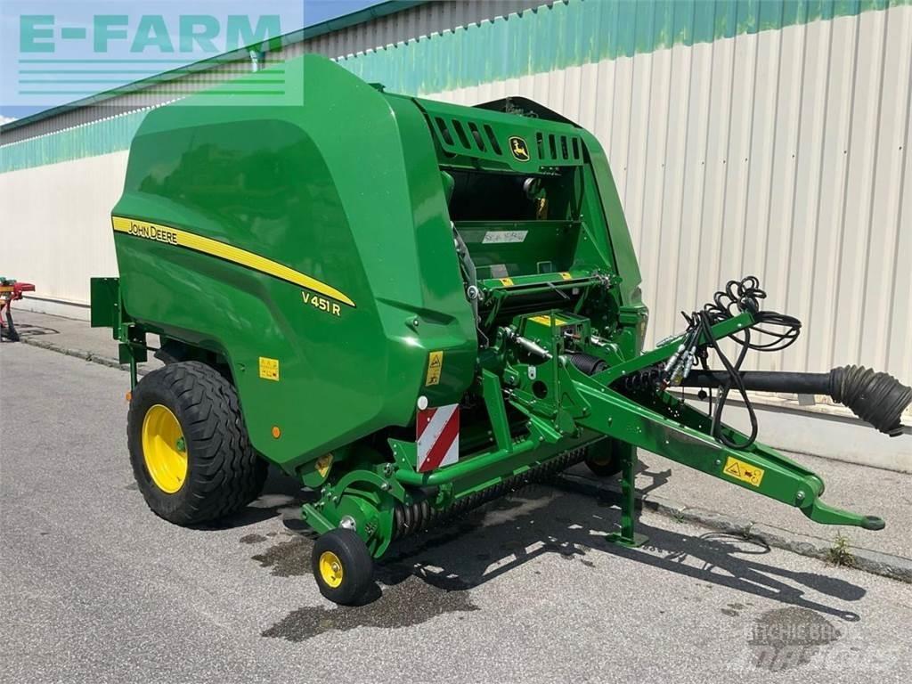 John Deere V451R Enfardadeira de fardos quadrados