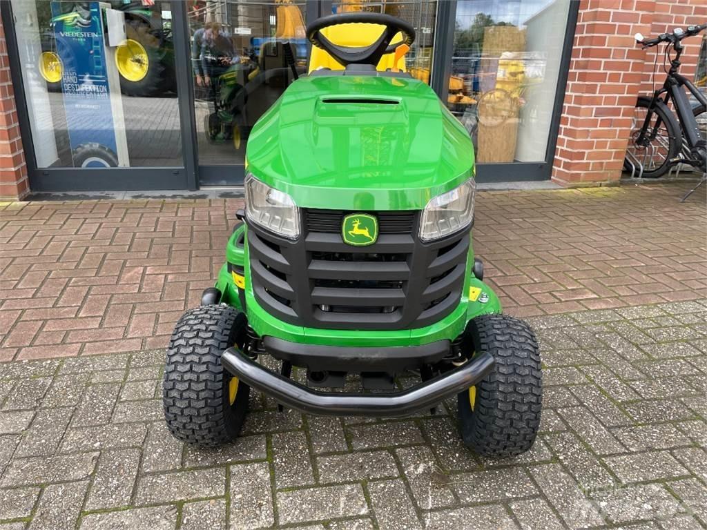 John Deere X167R Gadanheiras
