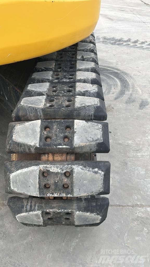 Komatsu PC 138 US Escavadoras de rastos