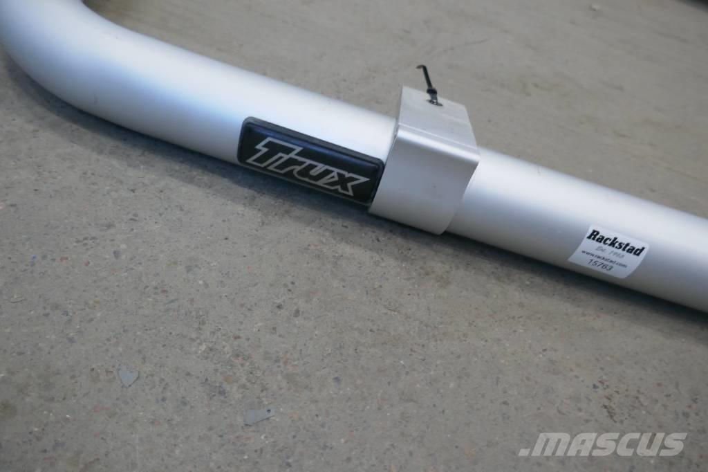  Trux Top-Bar Cabines e interior