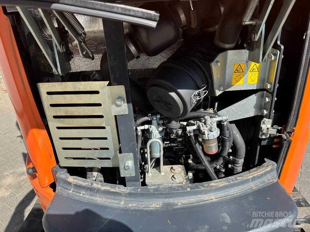 Hitachi ZX26U-6CR Mini Escavadoras <7t