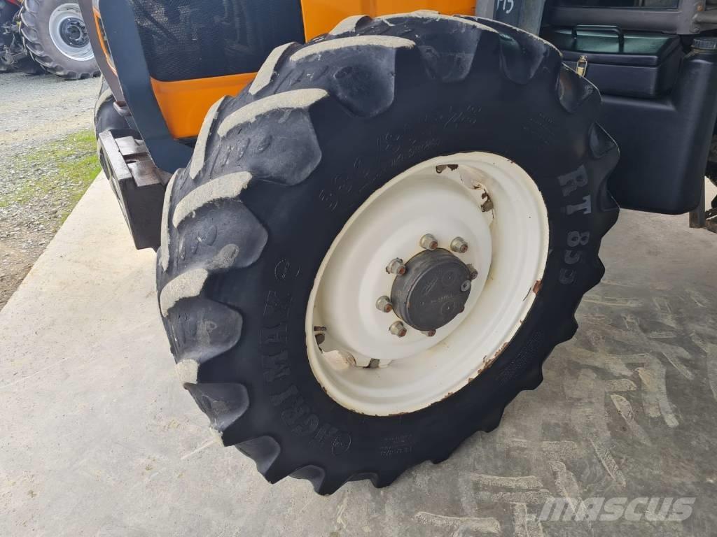 Renault Ares 550 RZ Tratores Agrícolas usados