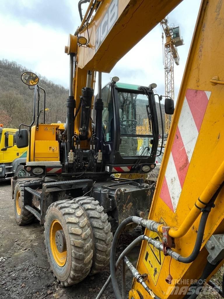 JCB JS 175 W Escavadoras de rodas
