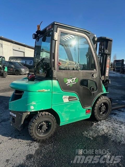 Mitsubishi FD25N3 Empilhadores Diesel