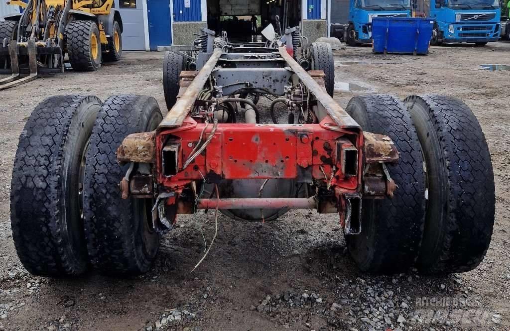 Scania 3-serie Camiões de chassis e cabine
