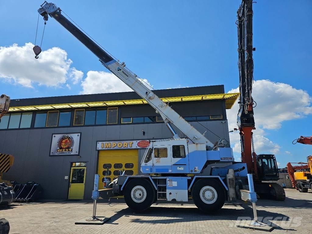 Tadano TR250E Gruas Todo terreno