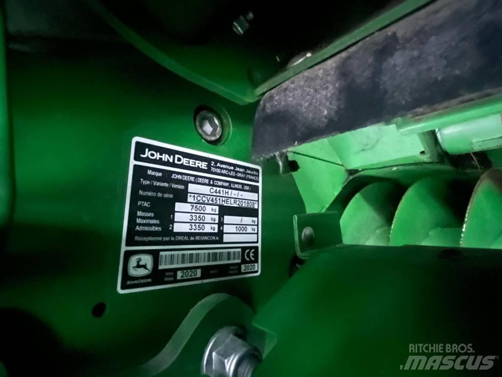 John Deere V451R Enfardadeira de rolos