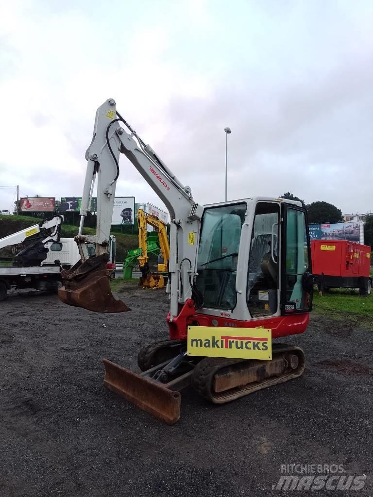 Takeuchi TB228 Mini Escavadoras <7t