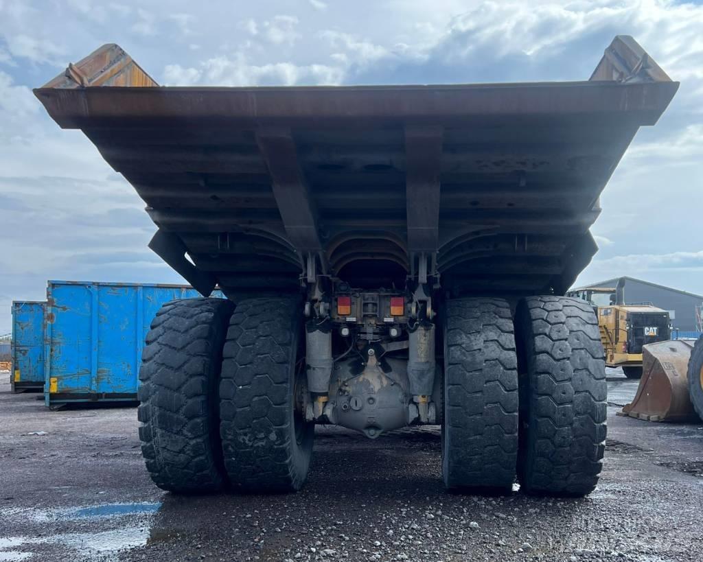 CAT 775 G Camiőes dumper basculantes rígidos