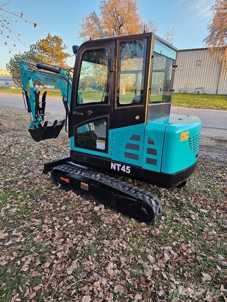 AGT NT45 Mini Escavadoras <7t