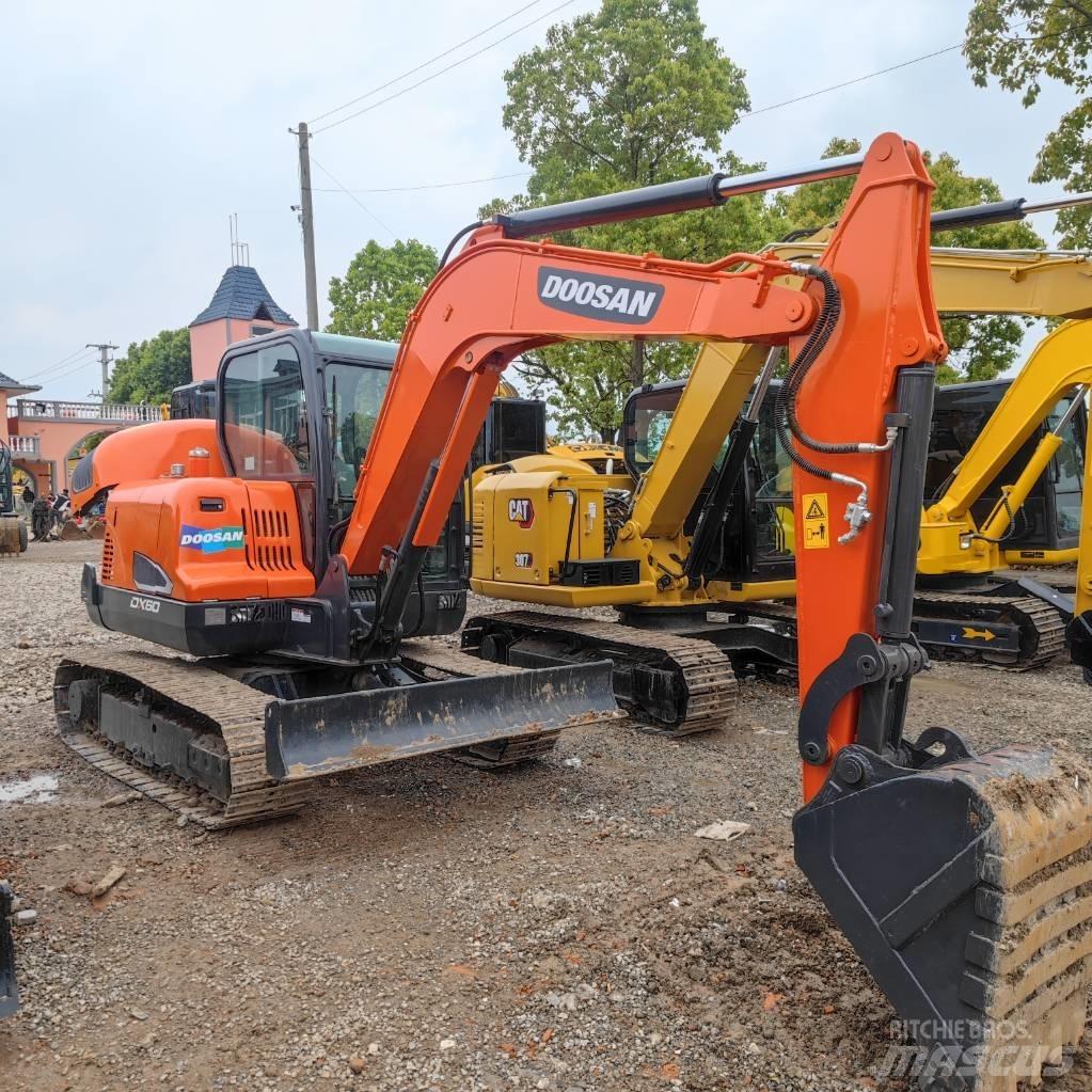 Doosan DX60 Mini Escavadoras <7t