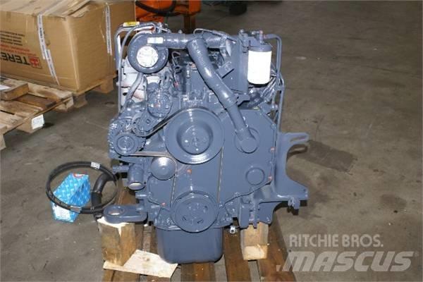 Komatsu S6D102E Motores