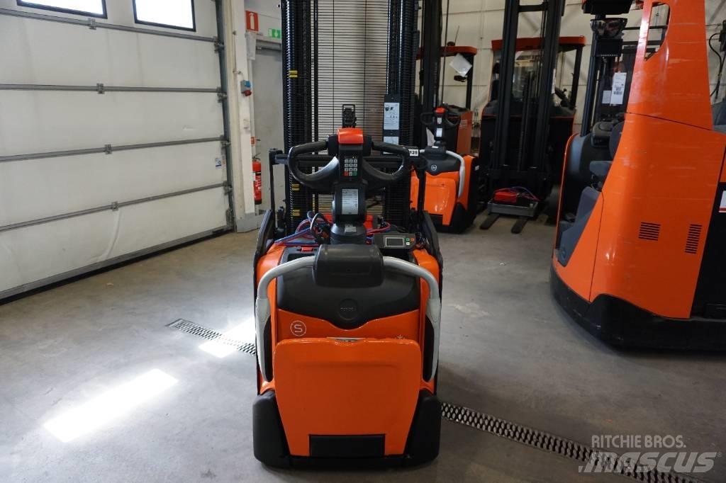 Toyota SPE140L Empilhador para operador externo