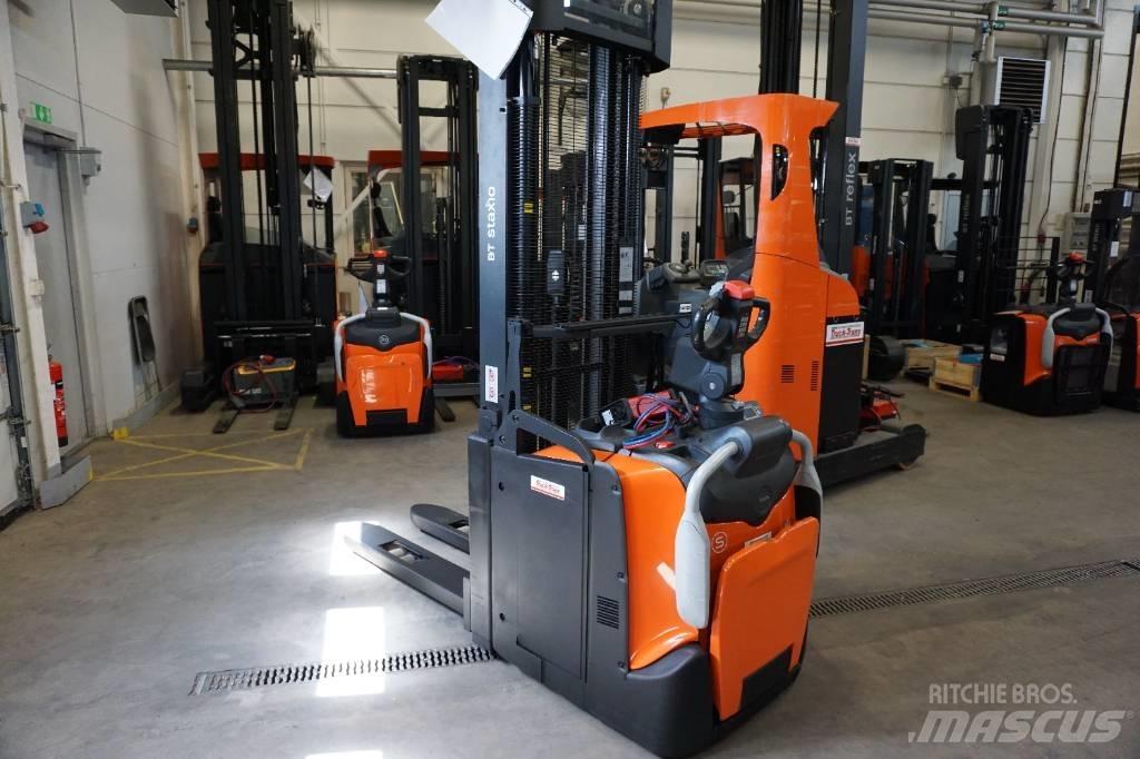 Toyota SPE140L Empilhador para operador externo