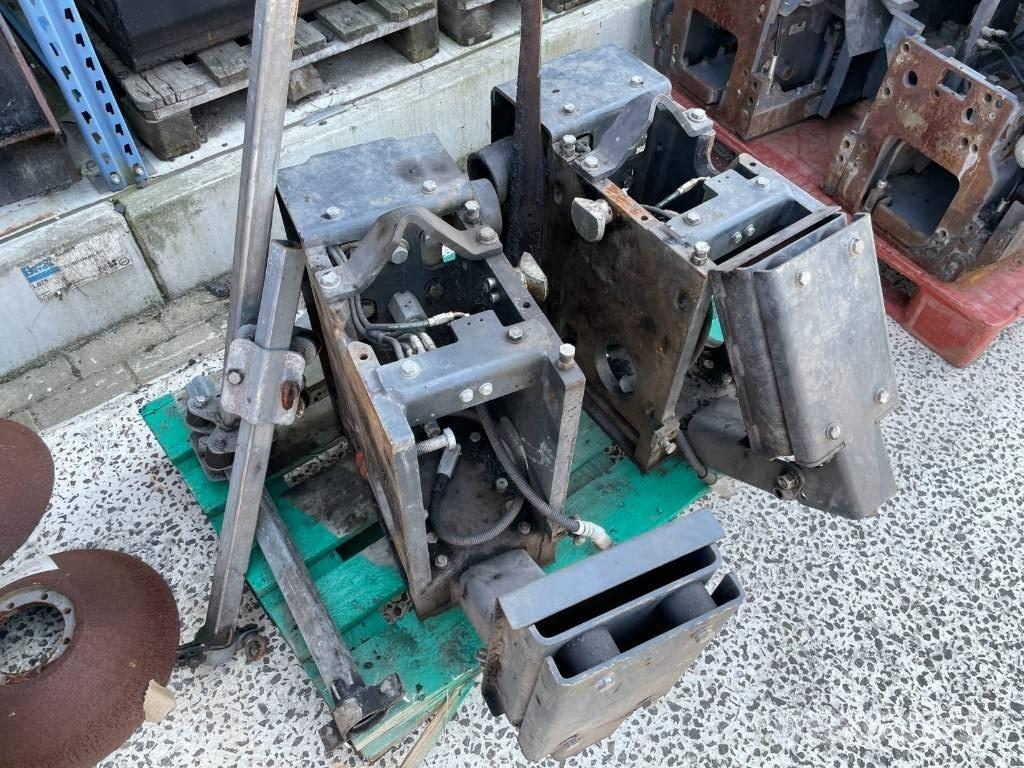 Bomag BF 700 C-2 Pavimentadoras de asfalto