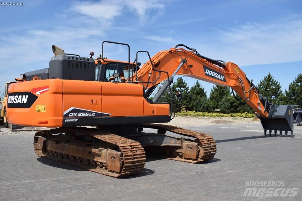 Doosan DX 255 LC-7 Escavadoras de rastos