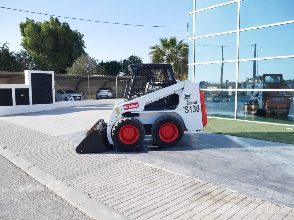 Bobcat S 130 Carregadoras de direcção deslizante
