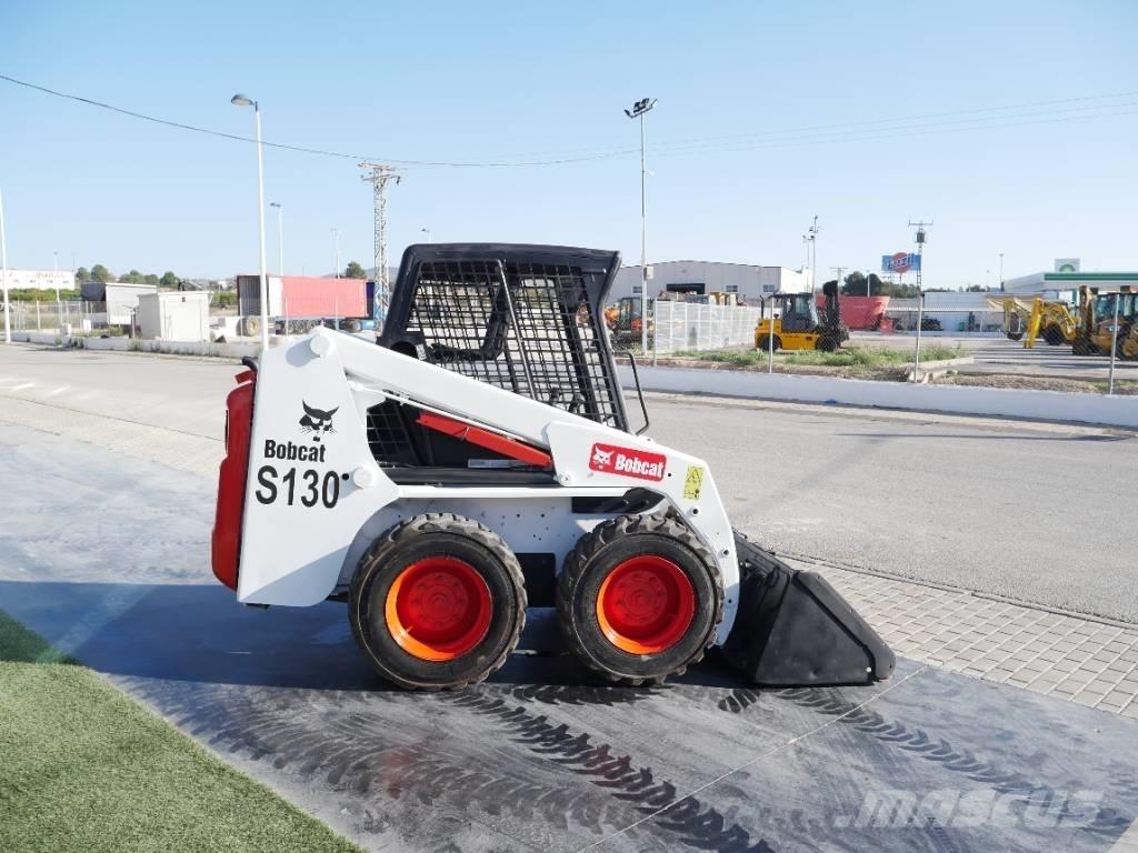 Bobcat S 130 Carregadoras de direcção deslizante