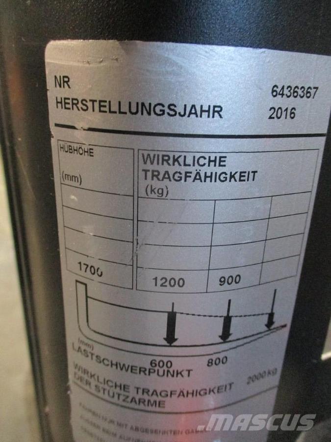 BT SWE 200D Empilhador para operador externo