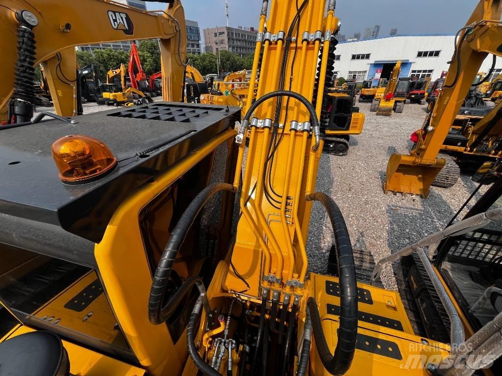 Komatsu PC 240 LC-8 Escavadoras de rastos