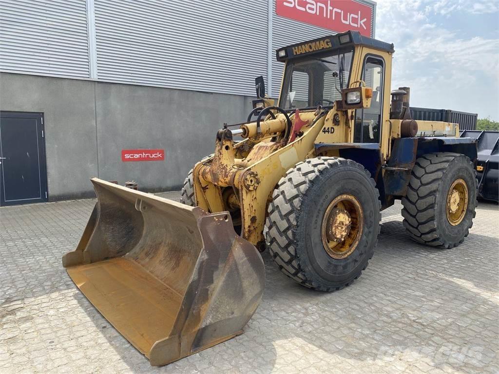 Hanomag 44D Pás carregadoras de rodas