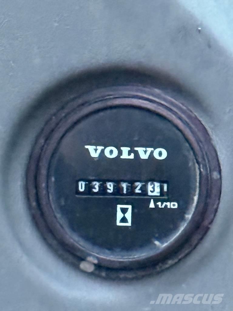 Volvo ECR 235 Escavadoras de rastos