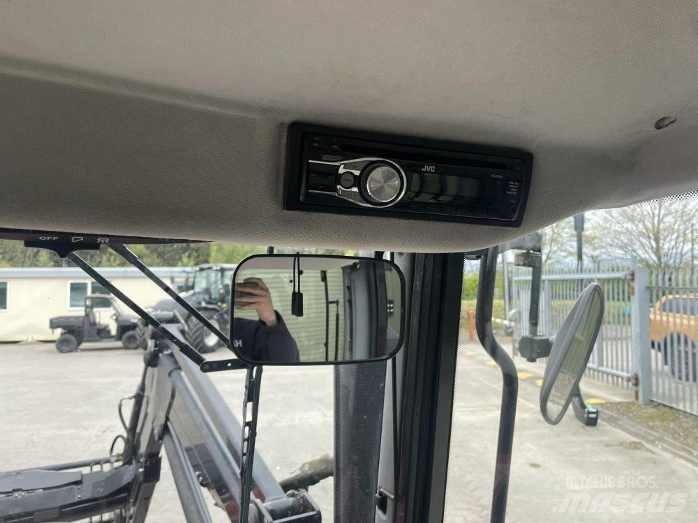 Valtra A 83 Tratores Agrícolas usados