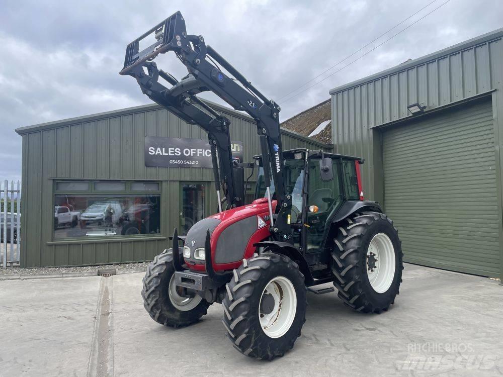 Valtra A 83 Tratores Agrícolas usados